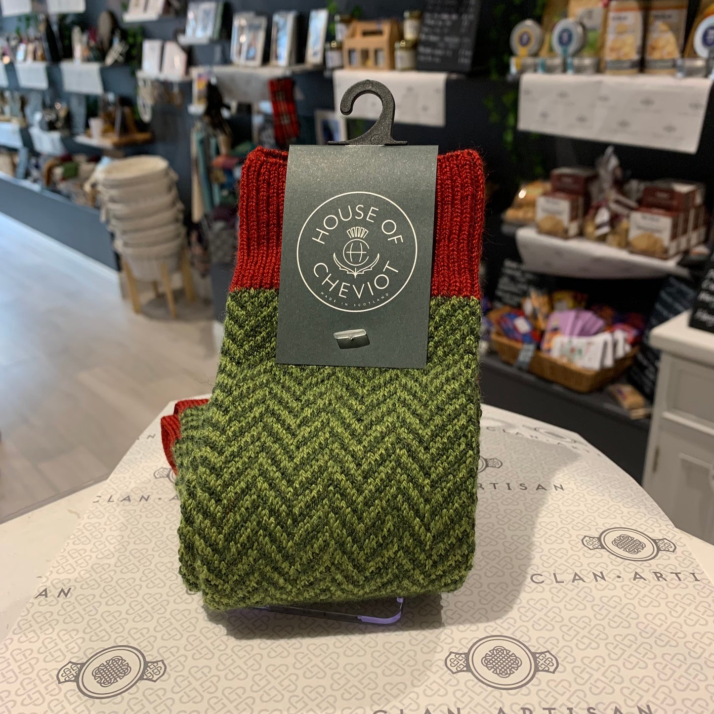 House of Cheviot Mens Herringbone