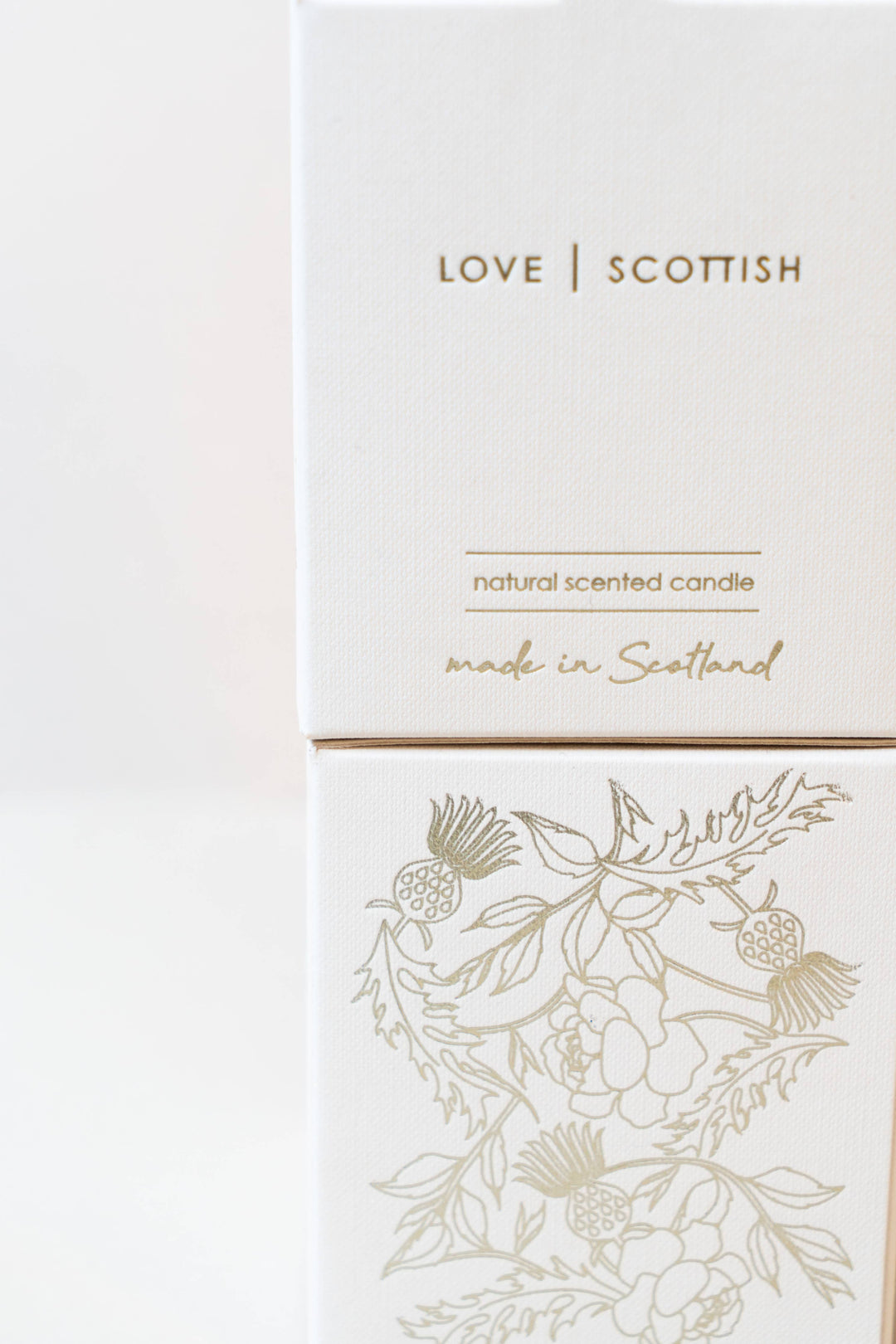 Scottish Rose Natural Wax Scented Candle: Medium
