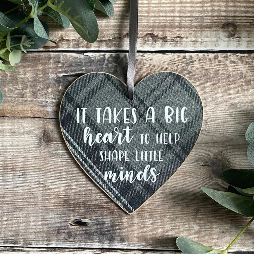 Happy Face Designs Hanging Hearts