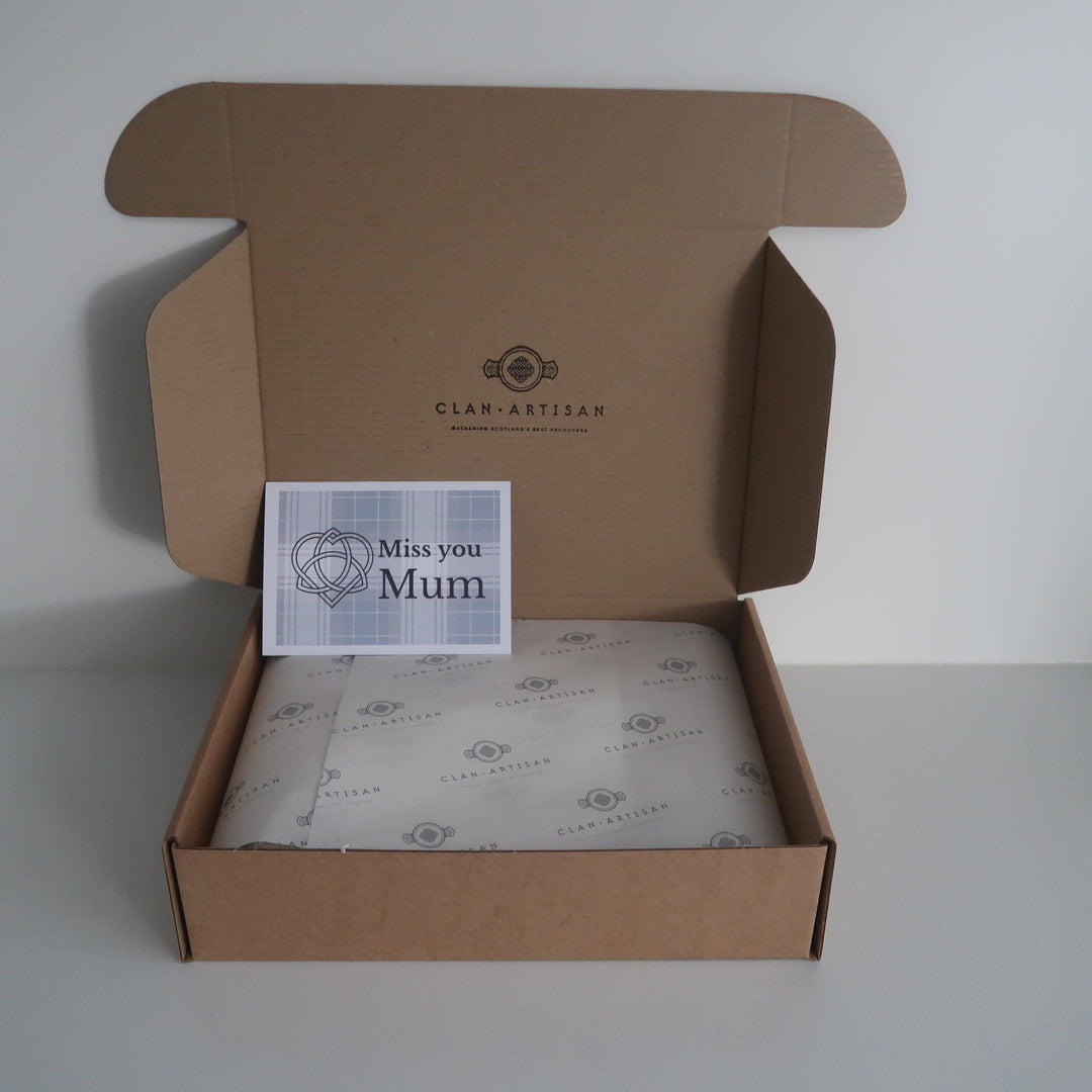 Natural Postal Box - Fits 5 - 7 smaller products